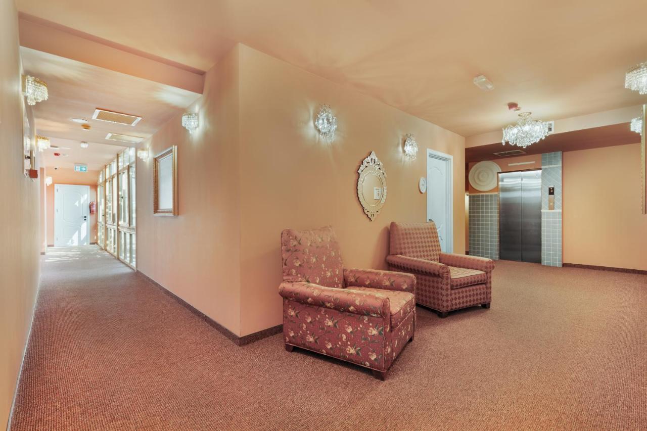 Magnolia Hotel