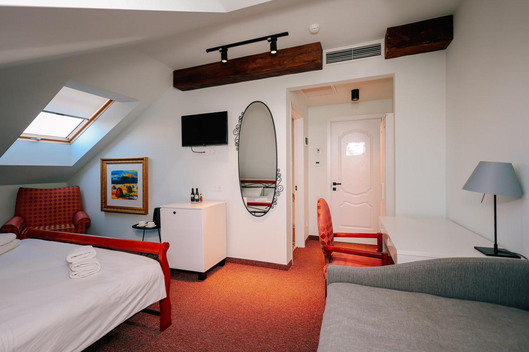 Magnolia Hotel 4*